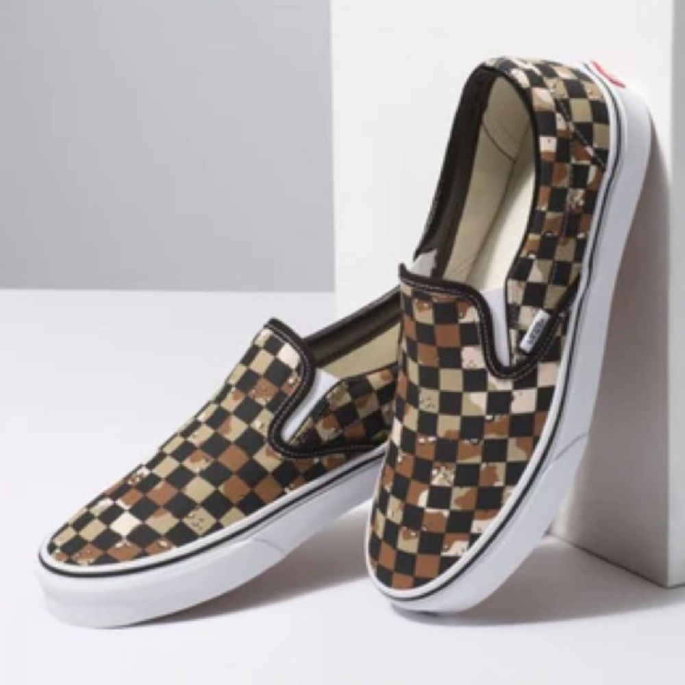 Vans Classic Slip-On
Checkerboard Camo Desert